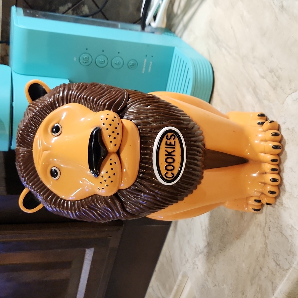 Vintage Tiger the Lion Cookie Jar